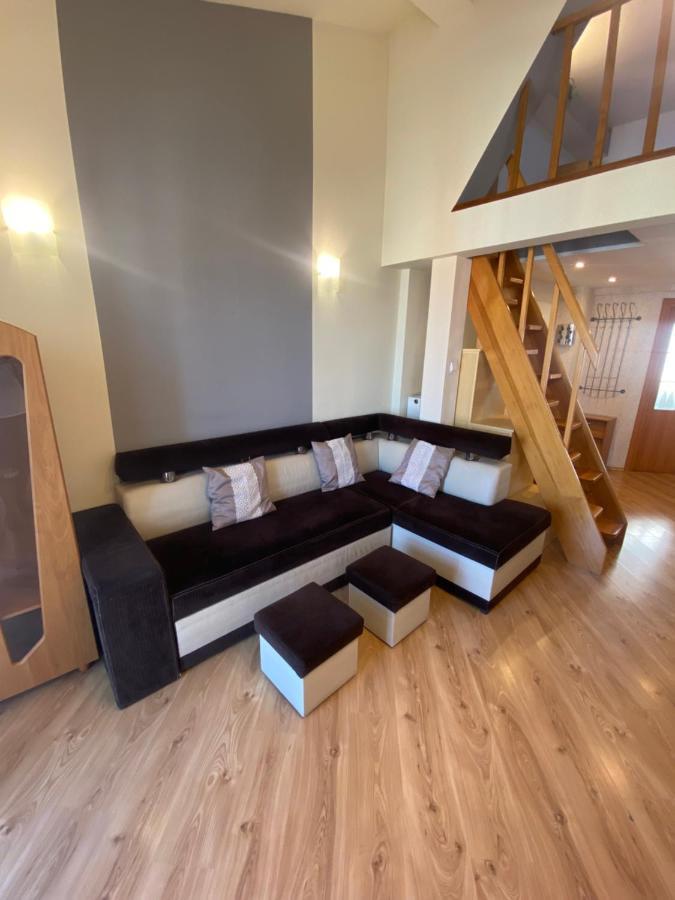Appartement Apartament #Widokowa à Rzeszów Extérieur photo