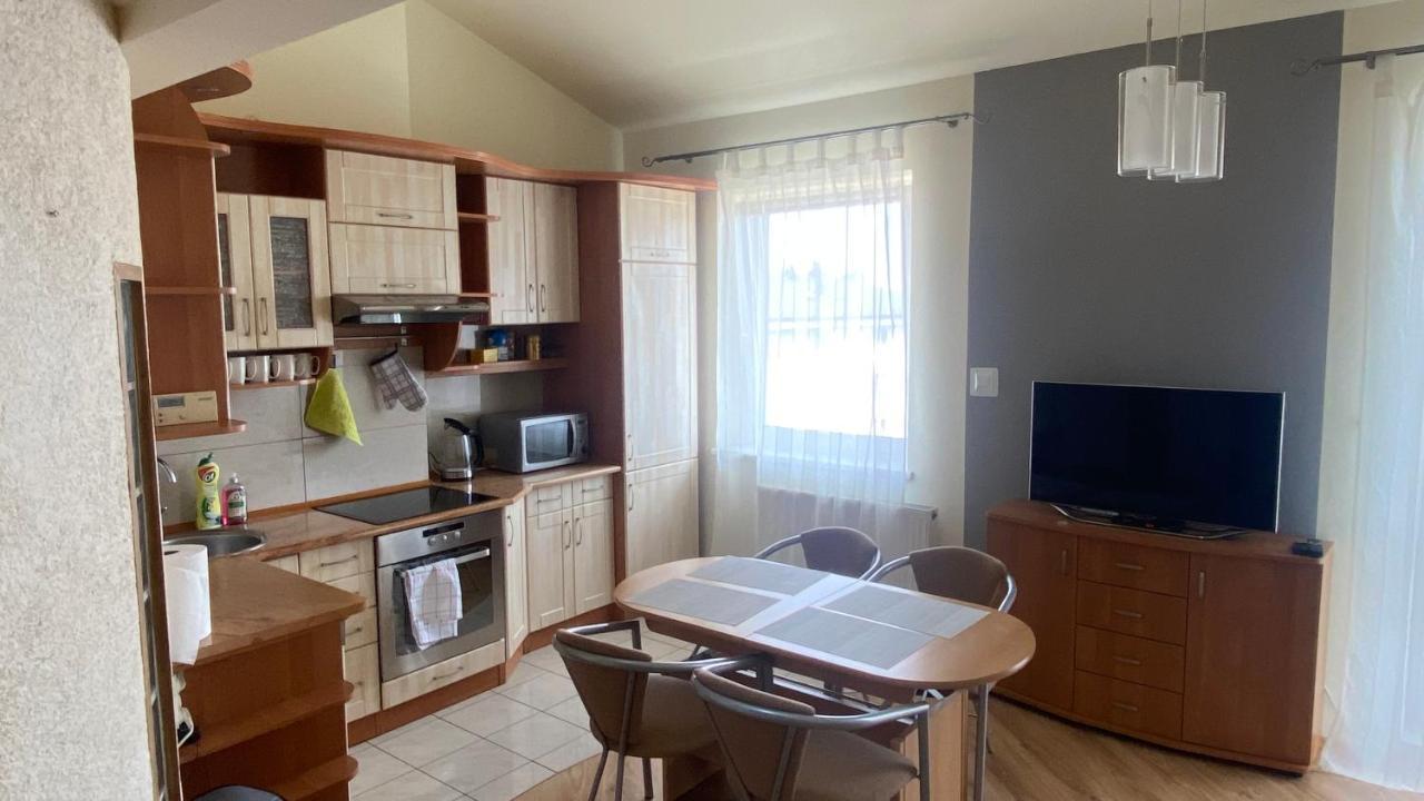 Appartement Apartament #Widokowa à Rzeszów Extérieur photo