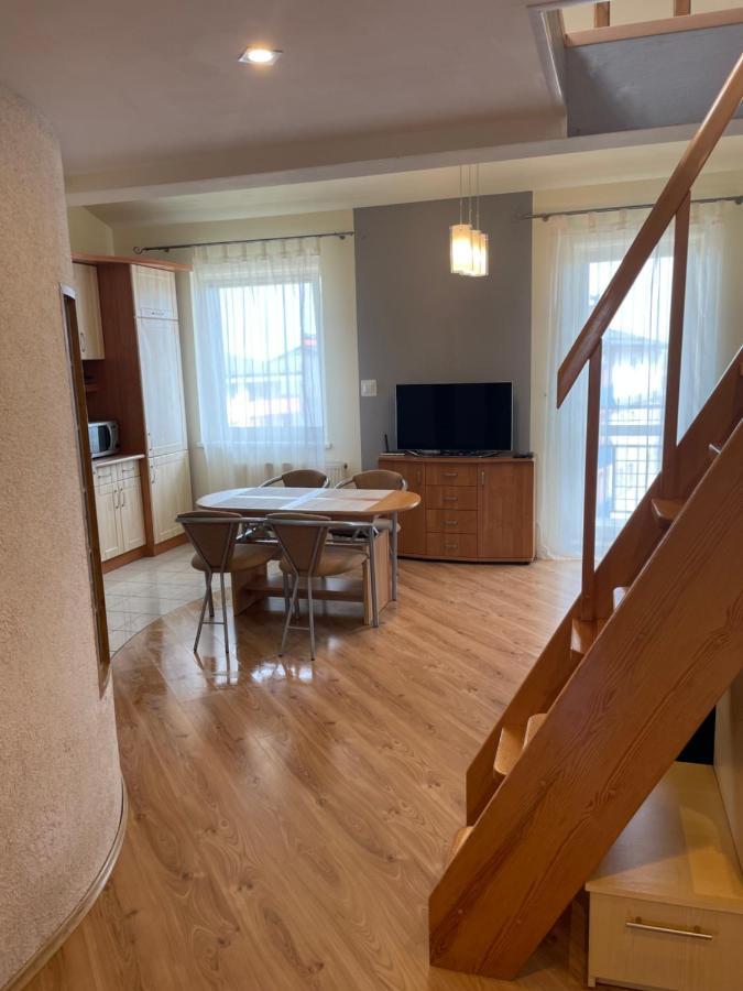 Appartement Apartament #Widokowa à Rzeszów Extérieur photo