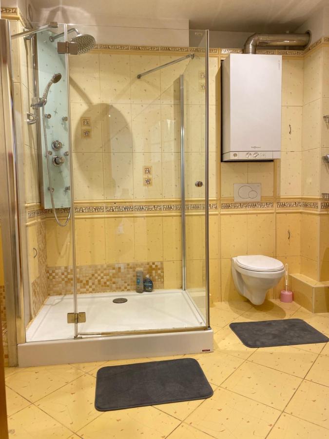 Appartement Apartament #Widokowa à Rzeszów Extérieur photo